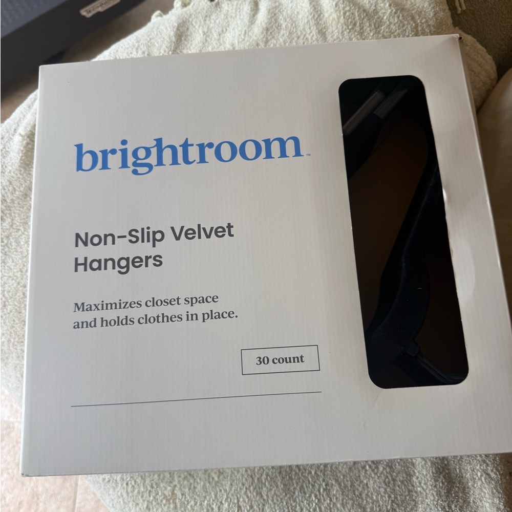 Brightroom Black Non-Slip Velvet Hangers